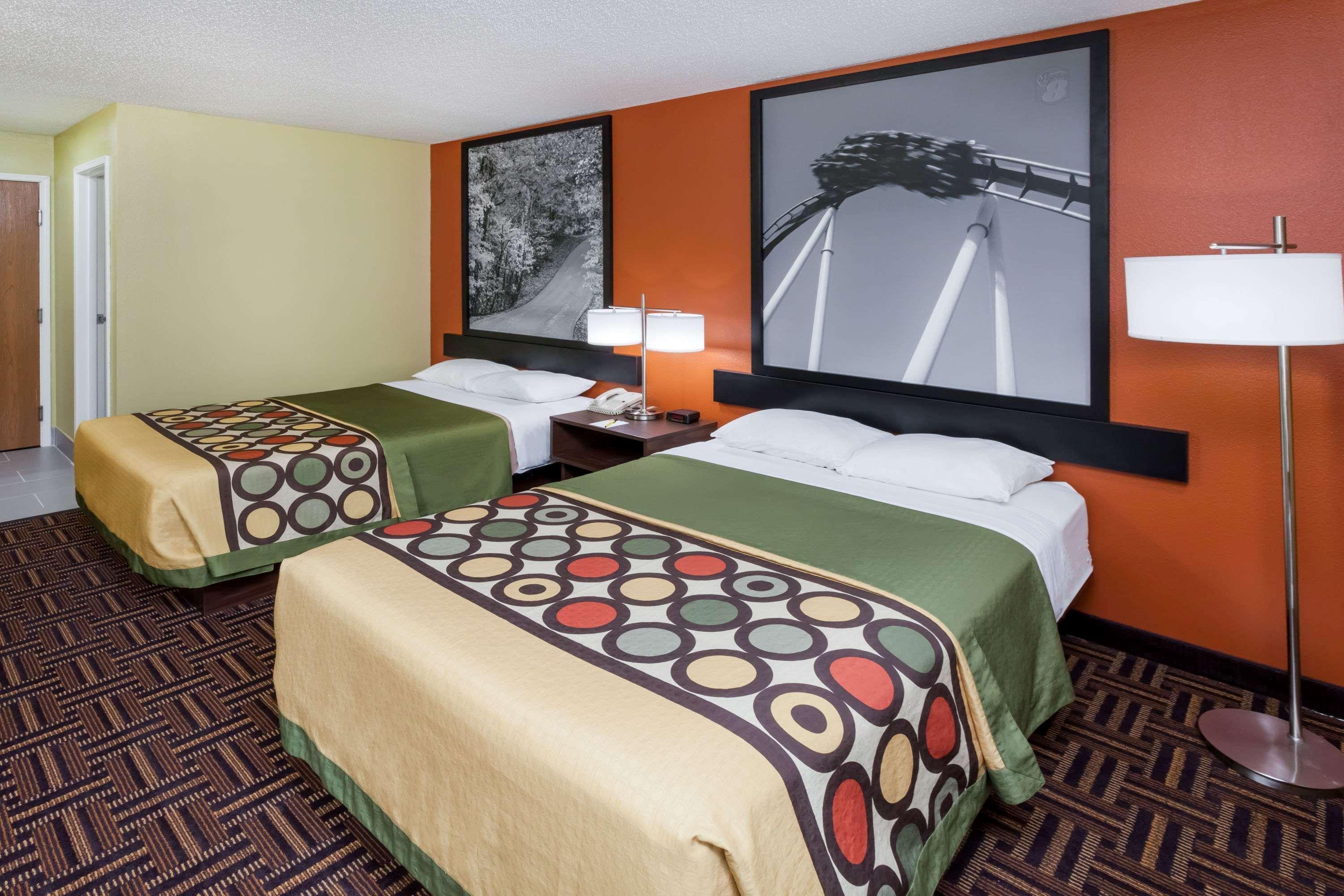 Super 8 By Wyndham Rochester Ngoại thất bức ảnh