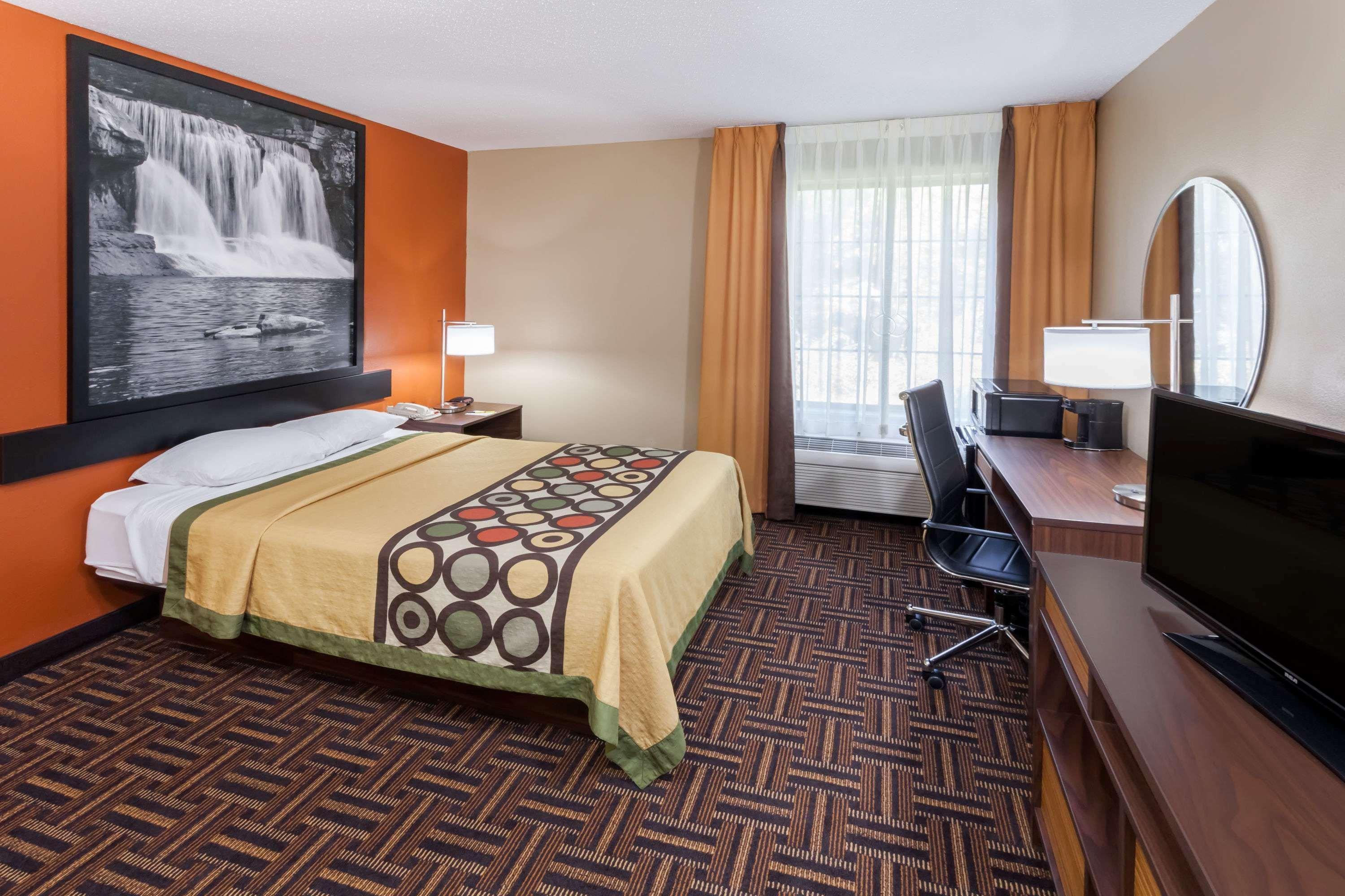 Super 8 By Wyndham Rochester Ngoại thất bức ảnh