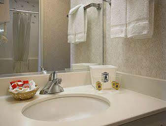 Super 8 By Wyndham Rochester Ngoại thất bức ảnh